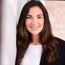 Christina Cushman's Instagram, Twitter & Facebook