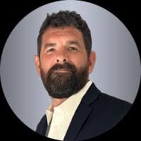 Jon Guess's Instagram, Twitter & Facebook