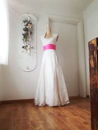 Check spelling or type a new query. Ein Grunes Hochzeitskleid So Wundervoll Kann Nachhaltige Brautmode Aussehen Zeremonie Mit Maries Webseite