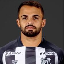 Eric Vila's Instagram, Twitter & Facebook