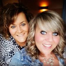 Julie Rahn's Instagram, Twitter & Facebook