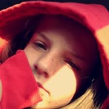 Allison Hubble's Instagram, Twitter & Facebook