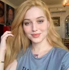 Taylor A Humphrey, a San Francisco-based consultant, has turned her passion  for baby names into a luxury business, charging up to $30,000 (Rs  26,64,889). With over 100,000 social media followers, she has