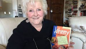 Les Plats Preferes De Johnny Avec Jacqueline Qui A Ete Sa Cuisiniere Pendant 6 Ans
