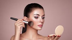 3 Methods for Applying Loose Mineral Foundation