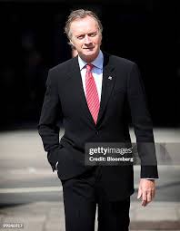 Anthony Thomson, chairman of Metro Bank speaks during a television... News  Photo