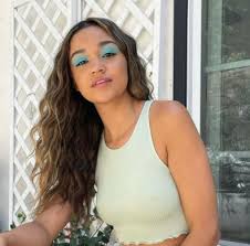 Our netflix search engine helps you get the job done with a comprehensive list of all of the movies and tv shows currently streaming on netflix. Madison Bailey Wiki Height Age Family Facts Net Worth Stark Times