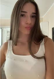 Ariane White Turns 19 in Style! 🎉💖