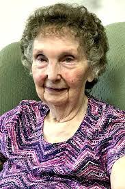 Carrie Coyle's Instagram, Twitter & Facebook