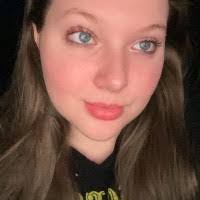 Becky Chrestman's Instagram, Twitter & Facebook