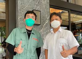 Menkes budi sadikin menyebut testing corona saat ini salah secara epidemiologi. Menkes Budi Gunadi Sadikin Bukan Dokter Dr Tirta Akhirnya Komentar Okezone Lifestyle