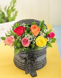 Mixed Roses In A Hatbox Arranjos De Flores Arranjos