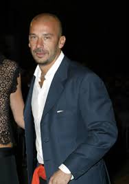 Gianluca vialli ist ein ehemaliger fußballspieler aus италия, (* 09 июля 1964 г. Gianluca Vialli Imdb