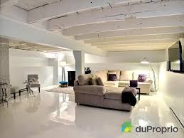 En effet, quoi de plus génial que de se créer des chambres à coucher ou une salle de bain supplémentaire, d'installer un espace jeux pour les enfants ou. 10 Facons De Finir Son Sous Sol Avec Un Petit Budget Deconome