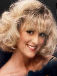 Stephanie J Dufresne