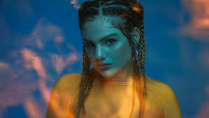 Последние твиты от famke louise (@famke_louise). Famke Louise Is Het Symbool Van Deze Generatie Het Parool