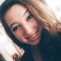 Stephanie Lamberson's Instagram, Twitter & Facebook