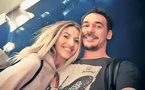 Se pare că lidia buble și răzvan simion nu au planuri de nuntă încă. Lidia Buble DeclaraÈ›ii Sincere Despre DespÄƒrÈ›irea De RÄƒzvan Simion Nu Este Ok Este SÄƒ RÄƒmai Undeva Unde Nu EÈ™ti PreÈ›uit Galerie Foto Galerie Foto Stiri Vedete Si Evenimente Viva Ro