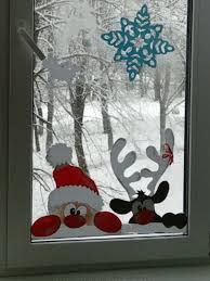 Facile Et Amusant De Bricolage De Noel Idees De Decoration Sur Un Budget Vacances Decorations De Fe Decoration Fenetre Noel Decoration Noel Deco Fenetre Noel