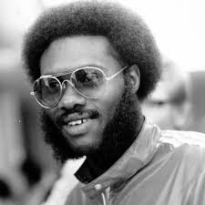 Ein grausamer Fabrikunfall tötete das vergessene Leichtathletik-Idol