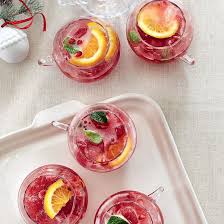 Punch Des Fetes Petillant Recettes Qc Ca Yummy Drinks Christmas Food Food