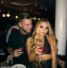Jesy has dated rixton earlier who is a lead singer however, that did not work out. Jesy Nelson Of Little Mix Meets During A Romantic Date With New Friend Chris Hughes Newsbeezer