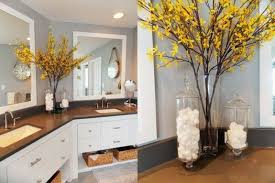 Join the decorpad community and share photos, create a virtual library of inspiration photos, bounce off design ideas with fellow members! 45 Unusual Facts About Yellow And Grey Bathroom Check More At Http Pecansthomedecor Com 2019 Yellow Bathroom Decor Yellow Grey Bathroom Gray Bathroom Decor