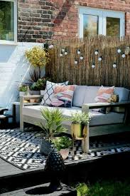 15 Gorgeous Backyard Summer Decoration Ideas For Fun Summer Patio Furniture Cushions Patio Design Diy Garden Furniture
