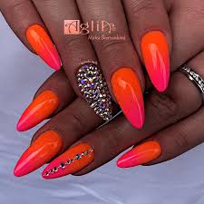 Fotky foto fotogalerie francouzské gelové nehty gelové nehty kosmetika nail art nehty nethy návod problémy umění uv lampy. Farebne Ombre A Kamienky Miracle Nails Gelove Nechty Facebook