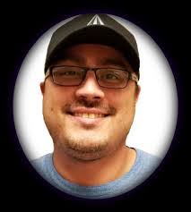 Darian Custer's Instagram, Twitter & Facebook