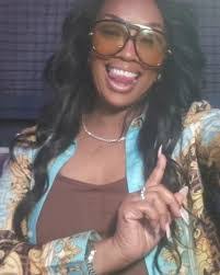 Dana Whitfield's Instagram, Twitter & Facebook