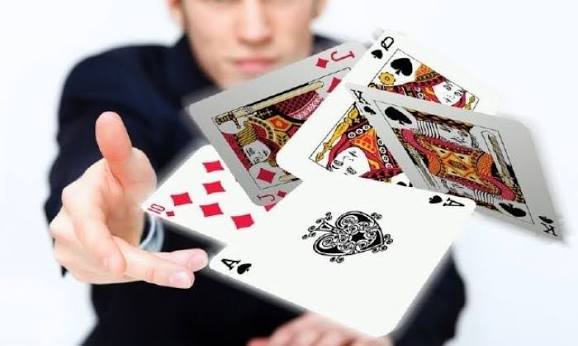 Gamevh.net - Bí quyết đánh tiến lên miền Nam (phần 2) Đánh bài tiến lên  miền Nam hiện đang được rất nhiều người ưa chuộng. Hầu hết các game thủ sau  khi