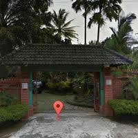 When you stay at joglo plawang boutique villa in pakem, you'll be 12 minutes by car from ullen sentalu museum. Joglo Plawang International Boutique Villa Resto 19 Tips From 272 Visitors