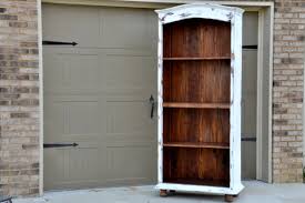 This site is a compilation of paint colors from real homes to help give you inspiration for your next painting project and to make the picking out a little less stressful. Maison Blanche La Craie The Painted Perch