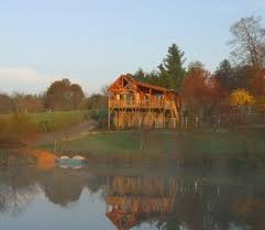 Barkwell S Vacation With Your Dog Relax And Enjoy The Lake View Or Play With The Dog Dogs In Th Dog Friendly Vacation Pet Friendly Resort Dog Friendly Beach