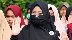 Selain itu, anda juga bisa memberikan pesan ini ke. Taaruf Digital Jadi Tren Wajah Dinamika Islam Yang Dikhawatirkan Mendorong Konservatisme Bbc News Indonesia