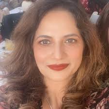 Photo by Jenny Galbraith (@jennysfashionandstyle) · May 11, 2025