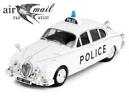 Black And White Police Car Uk Jaguar Mark Ii Uk Police Forces 1959 Year 1 43 Scale White Diecast Model Car Policecarsoftheworld Jaguar In 2020 Diecast Model Cars Car Model Diecast Models
