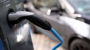 Die stuttgart netze ist für die sichere verteilung des stroms in stuttgart zuständig. Elektromobilitat Porsche Tochter Mhp Und Transnet Bw Wollen Enger Kooperieren Wirtschaft Stuttgarter Nachrichten