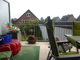 Die luxuriös ausgestattete villa bietet mit 215 qm wohnfläche, einem großen nicht einsehbaren garten und einer garage viel platz für privatsphäre. 3 Zimmer Wohnung Zu Vermieten Krefelder Strasse 258 A 47877 Willich Viersen Kreis Mapio Net