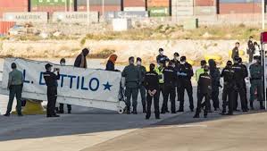 Resultado de imagen de llegada de aquarius a Valencia.