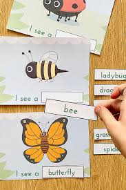 Like all free printables on the artisan life, this book is licensed for personal and single classroom use. Free Printable Emergent Reader And Literacy Group Activity I See Bugs