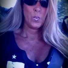 Dana Warner (danaabsolute)