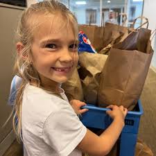 Our 2nd graders put their Tikkun Olam focus into action today! 🙌 As a  community, we collected donations during our High Holy Day Food Drive, and  this amazing group helped load everything