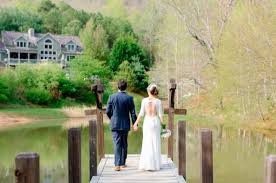 Yonder Outdoor Wedding Venues Asheville Nc In 2020 Outdoor Wedding Venues Outdoor Wedding Scenic Wedding Venues