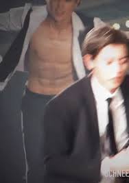 The perfect exo xiumin abs animated gif for your conversation. Kpop Exo Gif Kpop Exo Xiumin Discover Share Gifs
