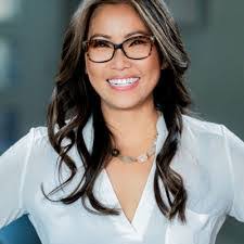 Candice Grigg's Instagram, Twitter & Facebook