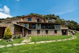 Descubre nuestros refugios de montaña y casas rurales. Casa Rural Font D En Torres Espana Morella Booking Com