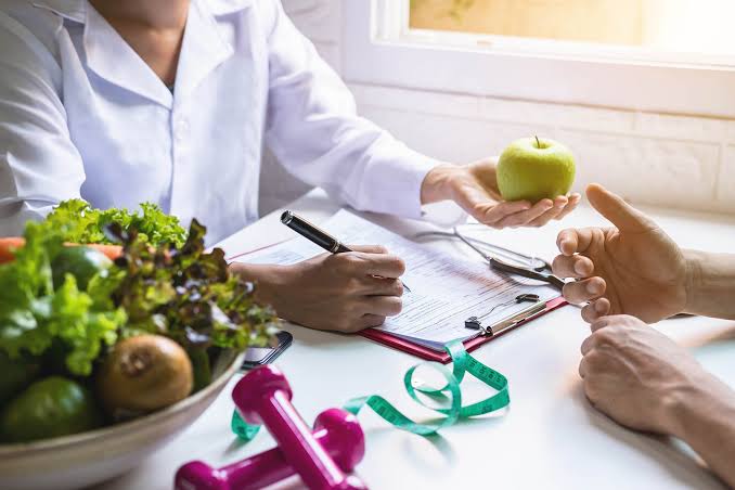 Nutrition specialist at NutriHealthClinic