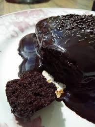 Bake 1 hour or until toothpick inserted in center comes out clean.for a black forest chocolate cake.do not flour baking pan. Resipi Kek Coklat Moist Sedap Gebu Kurang Manis Viral Di Fb Hingga Dapat 12 Ribu Share